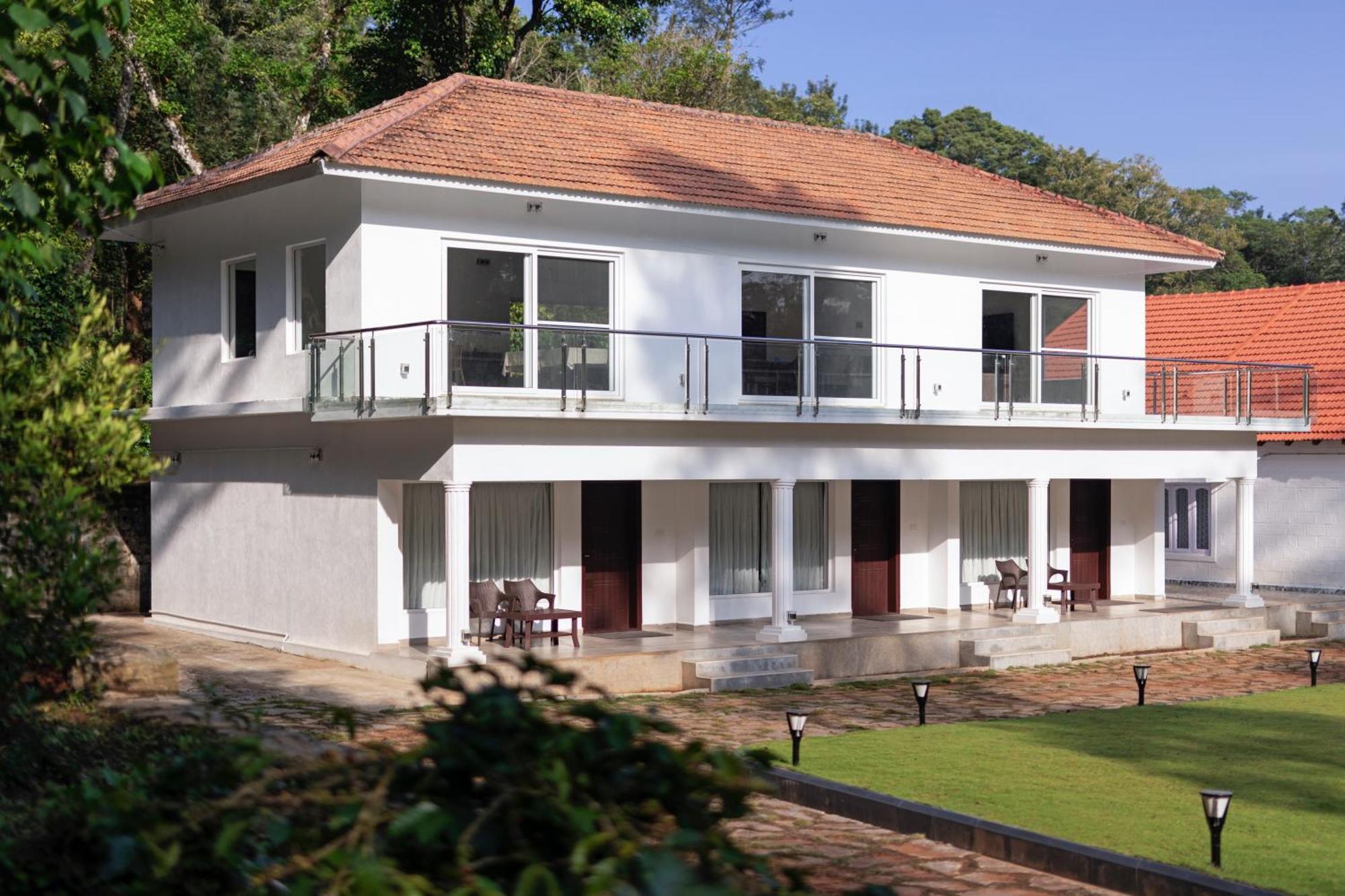 Hotel Tusker Trail By Luxunlock Suntikoppa Exterior foto